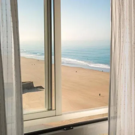 Apartment Gatu Bani Con Terraza Y Vista Frontal Al Mar, Preferente Mayores De 25 Anos Y Familias *