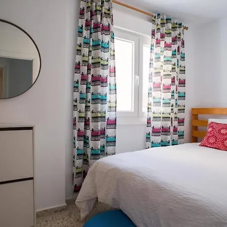 Gatu Bani Con Terraza Y Vista Frontal Al Mar, Preferente Mayores De 25 Anos Y Familias Apartment Cadiz