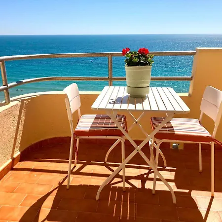 Gatu Bani Con Terraza Y Vista Frontal Al Mar, Preferente Mayores De 25 Anos Y Familias *