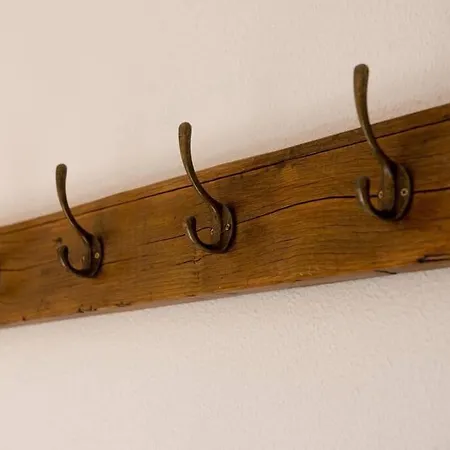 Gatu Bani Con Terraza Y Vista Frontal Al Mar, Preferente Mayores De 25 Anos Y Familias شقة *