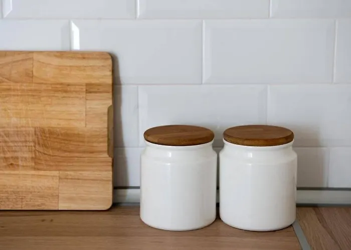 Gatu Bani Con Terraza Y Vista Frontal Al Mar, Preferente Mayores De 25 Anos Y Familias كاديز