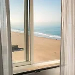 Apartment Gatu Bani Con Terraza Y Vista Frontal Al Mar, Preferente Mayores De 25 Anos Y Familias *