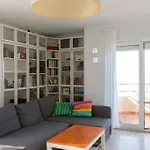 Gatu Bani Con Terraza Y Vista Frontal Al Mar, Preferente Mayores De 25 Anos Y Familias Apartment