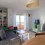 Apartment Gatu Bani Con Terraza Y Vista Frontal Al Mar, Preferente Mayores De 25 Anos Y Familias *