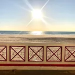 Apartment Gatu Bani Con Terraza Y Vista Frontal Al Mar, Preferente Mayores De 25 Anos Y Familias *
